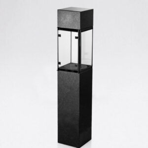 Lampion Column Black – elegancki, srebrny lampion cmentarny do montażu w kamiennym słupku do nagrobków i nowoczesnych pomników.