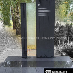 Fusing szklany Peace – artystyczna szklana dekoracja fusingowa do nagrobków wykonana z trzech warstw szkła stapianego, unikatowy element designerski do pomników.